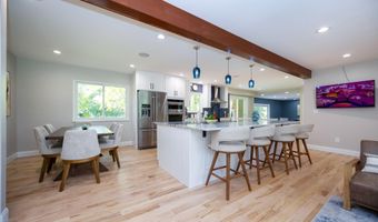 5120 Hensley Dr, Ann Arbor, MI 48103