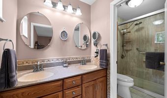 4352 Rock Island Rd, Arnold, MO 63010