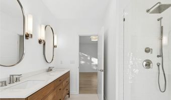 37 Gilberts Path, Amagansett, NY 11930