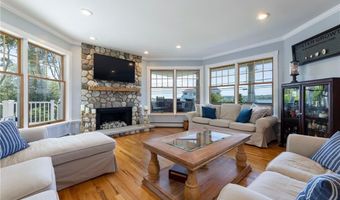 170 W Beach Rd, Charlestown, RI 02813
