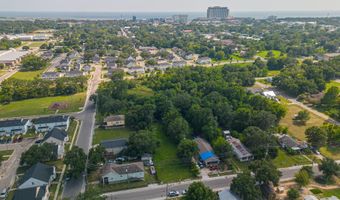 643 Walker St, Biloxi, MS 39530