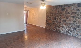 614 N 11th St, Carlsbad, NM 88220