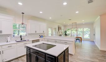 111 Oak Leaf Trl, Benton, LA 71006