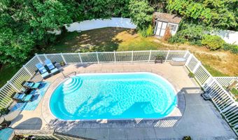 7 Ruth Ct, Absecon, NJ 08201