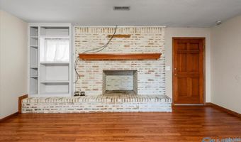 2097 Needmore Rd, Albertville, AL 35950