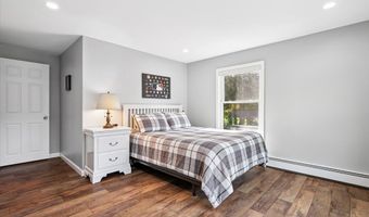 121 Packard Dr, Bangor, ME 04401