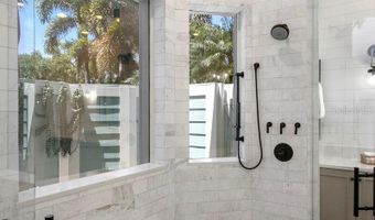 625 BALIBAY Rd, Apollo Beach, FL 33572