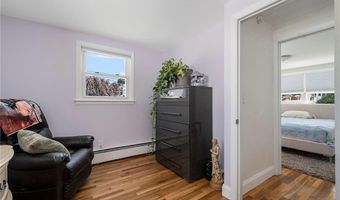 75 Autumn St, Cranston, RI 02910