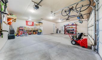 2184 W NOELLE Ln, Appleton, WI 54913