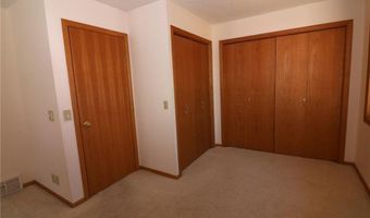 141 Strese Ln, Apple Valley, MN 55124