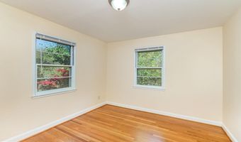 5852 LOWELL Ave, Alexandria, VA 22312