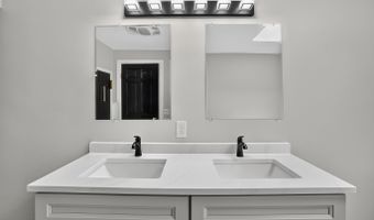 236 Elm St, Albany, NY 12202