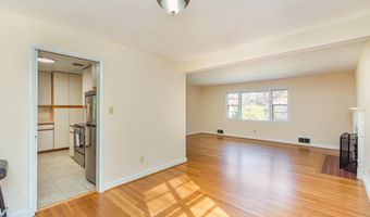 5852 LOWELL Ave, Alexandria, VA 22312