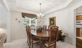 7 Foxwood Dr, Lincoln, RI 02865