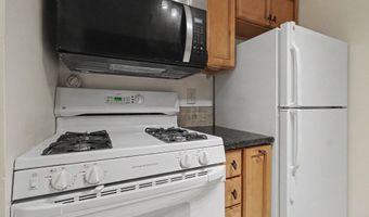 541 Long Shore Dr, Ann Arbor, MI 48105