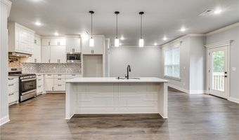 27 Brierfield Ln, Bella Vista, AR 72714