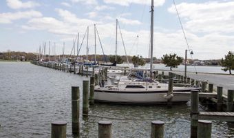 527 Lee Cir, Annapolis, MD 21403