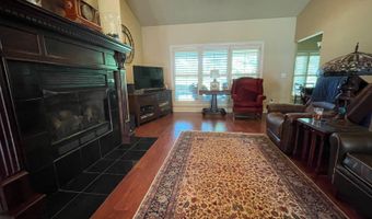 17 Valley View Rd, Batesville, AR 72501