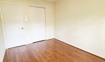 5107 CLIFFHAVEN Dr, Annandale, VA 22003
