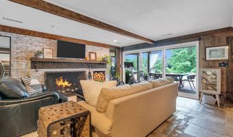 6 Trimbleford Ln, Middletown, NJ 07748
