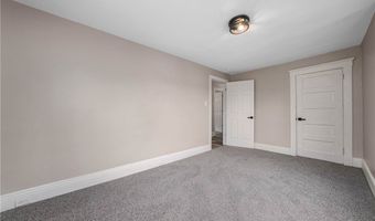 1122 Wade St, Aliquippa, PA 15001