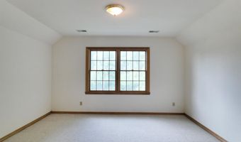 125 E WAYFARER Ln, Appleton, WI 54913