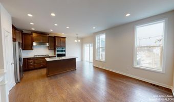 2708 S Spurway Dr, Ann Arbor, MI 48105
