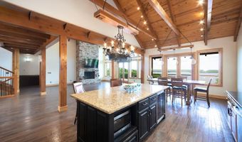 685 River Oaks Dr, Big Sandy, TN 38221