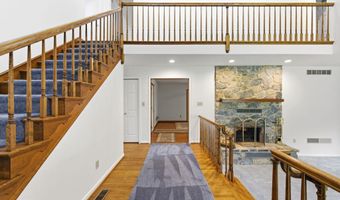 736 LETITIA Dr, Hockessin, DE 19707