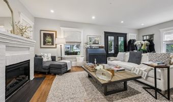 44 Washington Pl, Villas, NJ 07450