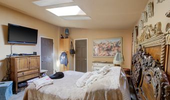 514 EAKIN Rd, Azalea, OR 97410