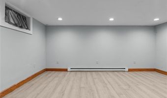 84 Phillip Ave, Cumberland, RI 02864