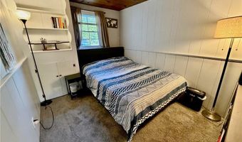 770 Metacom Ave, Bristol, RI 02809