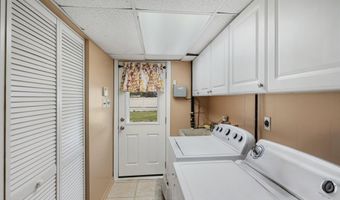 570 Forest Hills Pkwy, Bayville, NJ 08721