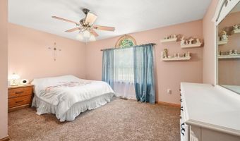 10498 Harmony Hills Dr, Aurora, IN 47001