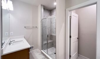 20285 NEWFOUNDLAND Sq, Ashburn, VA 20147