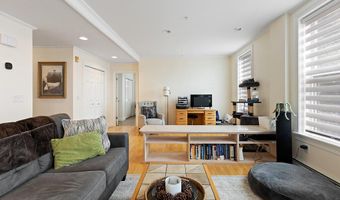 24 Pleasant St, Bangor, ME 04401