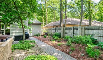 1501 S Weimar St, Appleton, WI 54915
