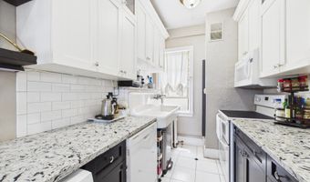 400 Deal Lake Dr 3J, Asbury Park, NJ 07712