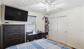 212 Lexington Ave, North Providence, RI 02904