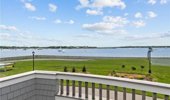 19 Defenders Row 19, Newport, RI 02840