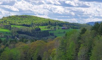 762 McLaren Hill Rd, Barnet, VT 05821