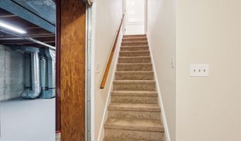 7300 NEEDWOOD Rd, Rockville, MD 20855
