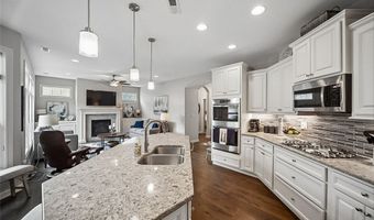 3813 NW Linwood Ln, Ankeny, IA 50023