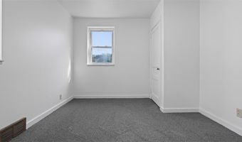 2119 Mcminn St, Aliquippa, PA 15001