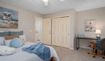 95 River Farm Dr, East Greenwich, RI 02818