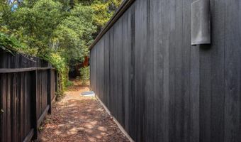 519 Cliff Dr, Aptos, CA 95003