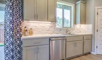 762 NW 28th St Plan: Plan 1852, Battle Ground, WA 98604