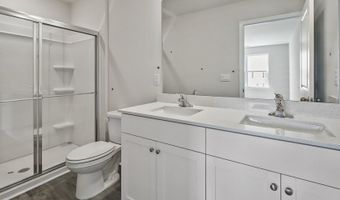 219 Maddox Dr, Aberdeen, NC 28315