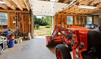 444 W Auburn Rd, Auburn, ME 04210